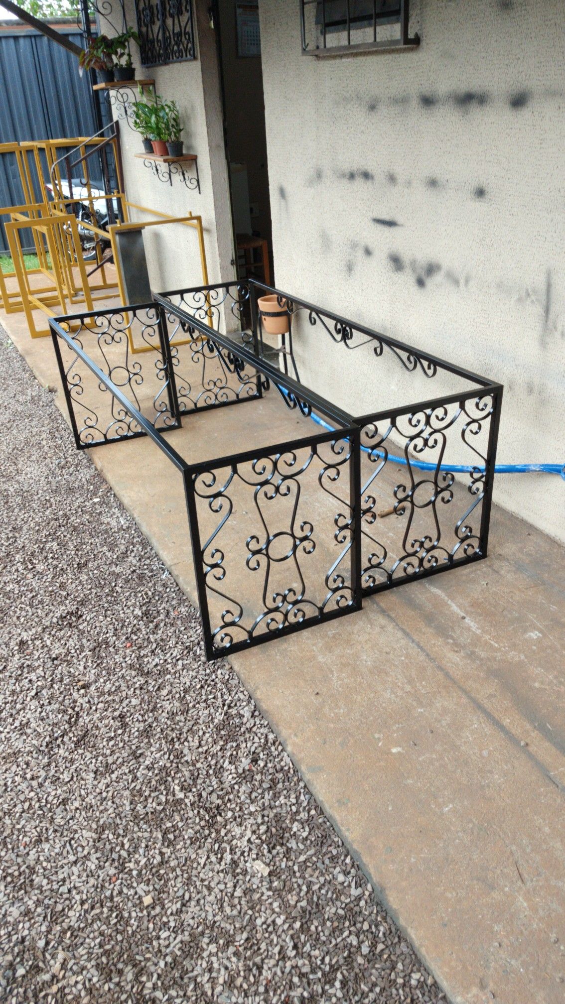 Lüks metal ayaklı masa modeli MAS-006